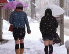 日本的女孩为何三九严冬一直光腿穿短裙？